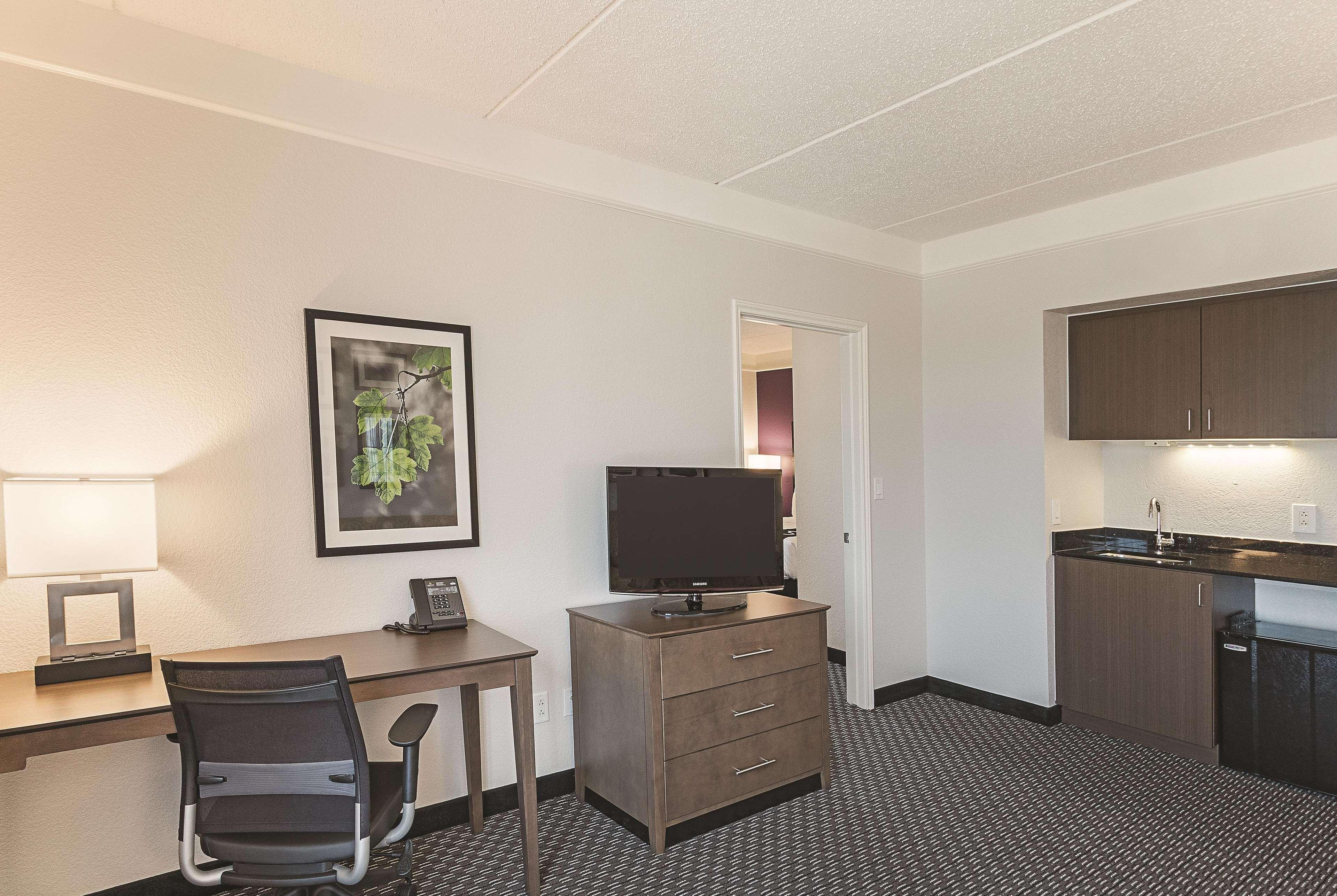 Hotel La Quinta By Wyndham Arlington North 6 Flags Dr Exterior foto