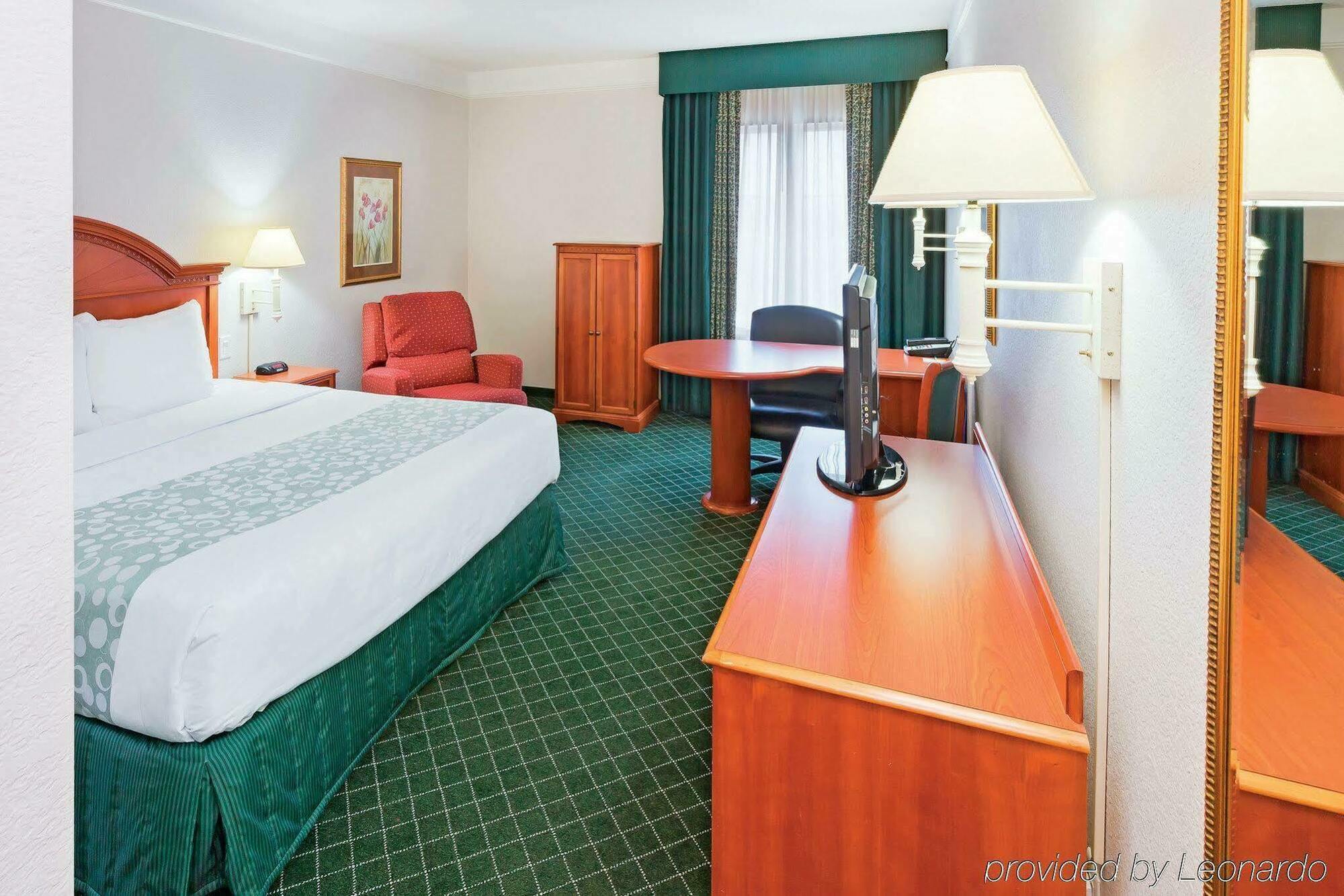Hotel La Quinta By Wyndham Arlington North 6 Flags Dr Exterior foto